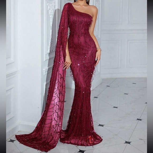 Luxe beaded party formal  dress - Picture 6 of 6